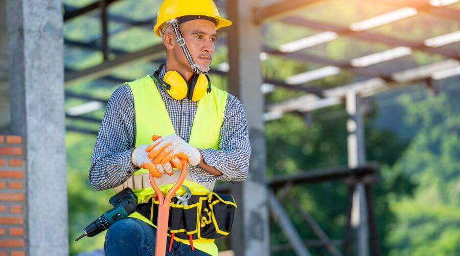 Professional gutter cleaning in Rockford, IA